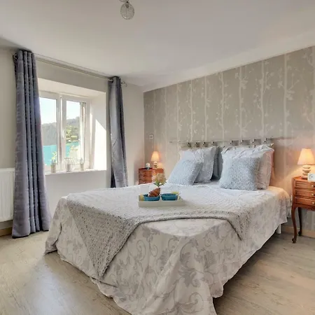 Le 1602 * Saint-Nabor