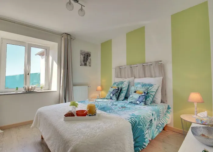 Le 1602 펜션 Saint-Nabor